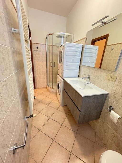 Ferienwohnung Il Nido Di Silvia A Due Passi Dal Teatro Rossini Pesaro Exterior foto